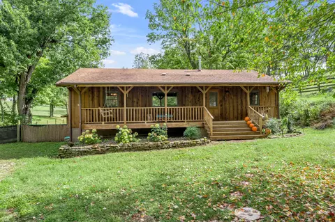 446 Levy Rd, Paris, KY 40361 photo 1