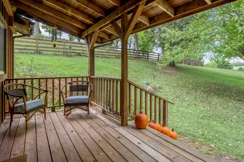 446 Levy Rd, Paris, KY 40361 photo 6