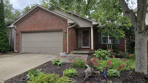 2308 Valencia Dr, Lexington, KY 40513