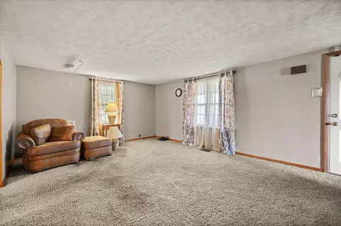 695 Maple St, Stanton, KY 40380 photo 9