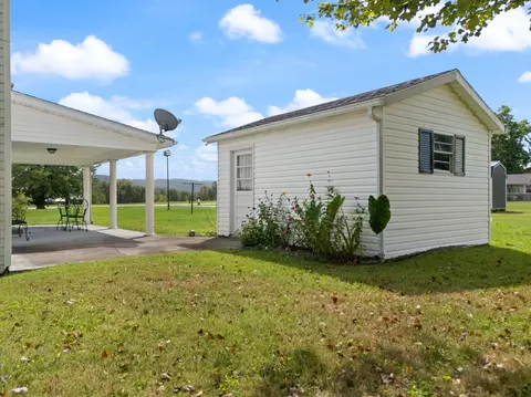 695 Maple St, Stanton, KY 40380 photo 77