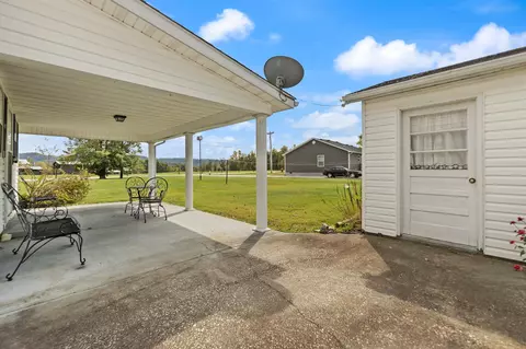 695 Maple St, Stanton, KY 40380 photo 49