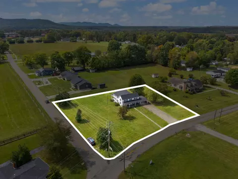 695 Maple St, Stanton, KY 40380 photo 5