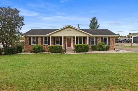 55 S South Loop Dr, Stanford, KY 40484