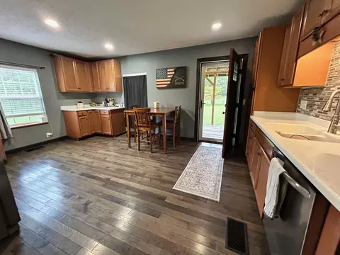 125 Trailhead Dr, Burnside, KY 42519 photo 6