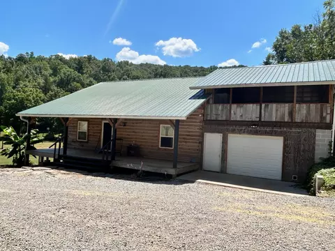 125 Trailhead Dr, Burnside, KY 42519