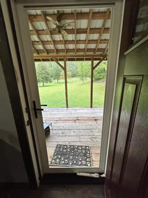 125 Trailhead Dr, Burnside, KY 42519 photo 9