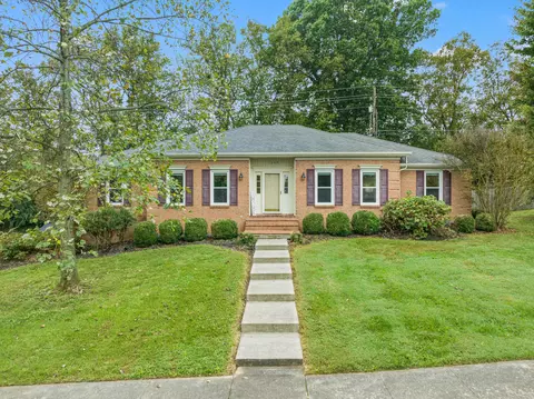 1299 Lannock Dr, Danville, KY 40422