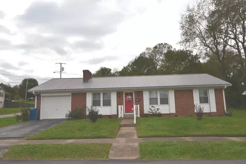 606 Greenbriar Dr, Harrodsburg, KY 40330
