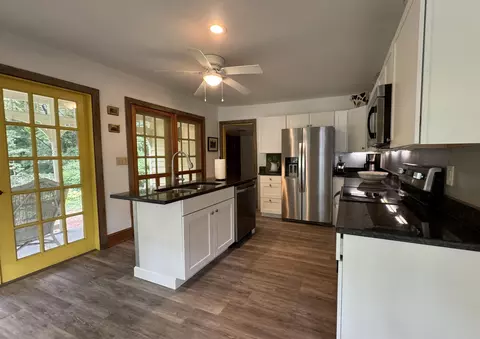Kitchen - 407 Prospect St, Berea, KY 40403 photo 1 of 4