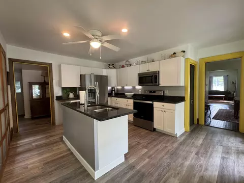 Kitchen - 407 Prospect St, Berea, KY 40403 photo 2 of 4
