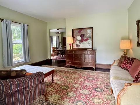 Living - 407 Prospect St, Berea, KY 40403 photo 2 of 2