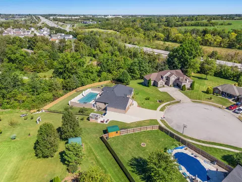 View/Area - 415 Koa Ct, Berea, KY 40403 photo 6 of 9