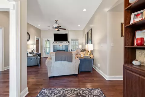 Entry Way - 415 Koa Ct, Berea, KY 40403 photo 1 of 3