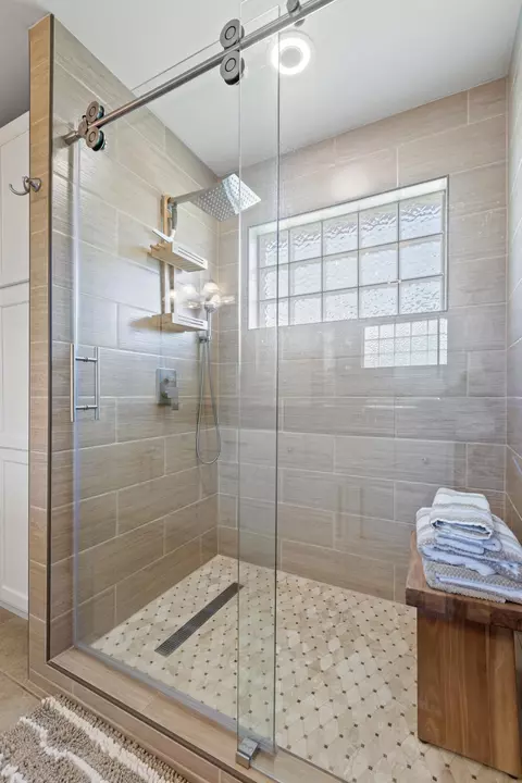 Bath - 415 Koa Ct, Berea, KY 40403 photo 6 of 7