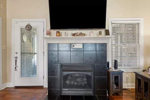 Entry Way - 415 Koa Ct, Berea, KY 40403 photo 2 of 3