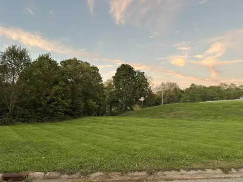 107 Dove Trace Dr, Mount Sterling, KY 40353