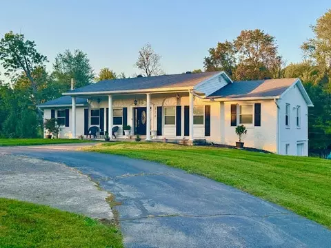 320 Schofield Ln, Frankfort, KY 40601