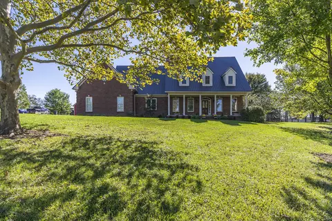 128 Paddock Dr, Nicholasville, KY 40356