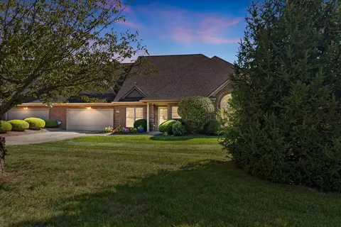 1568 Pine Needles Ln, Lexington, KY 40513