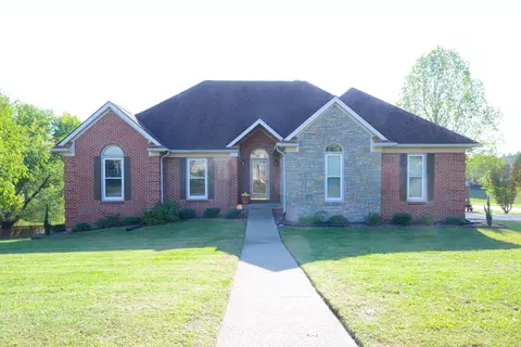 2793 Brassfield Cir, Shelbyville, KY 40065