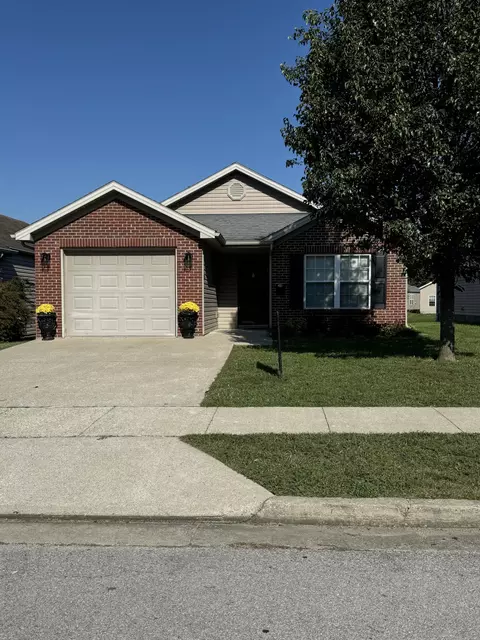 242 Baybrook Cir, Nicholasville, KY 40356