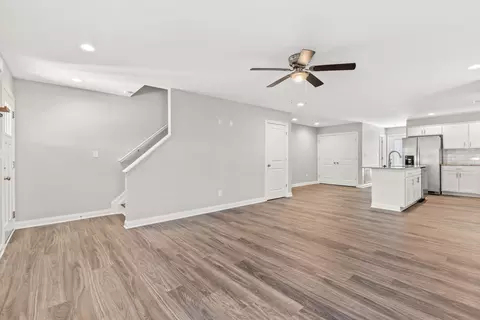 Living - 4035 Ruby Rose Rd, Richmond, KY 40475 photo 2 of 3