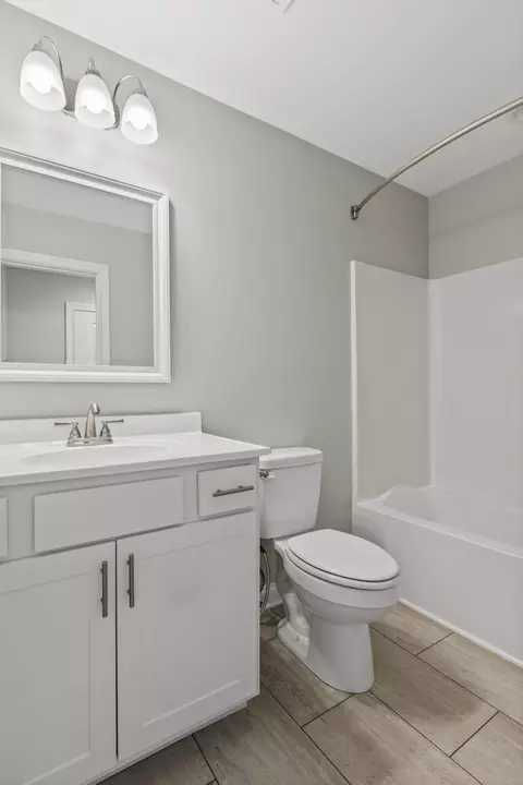 Bath - 4035 Ruby Rose Rd, Richmond, KY 40475 photo 4 of 6