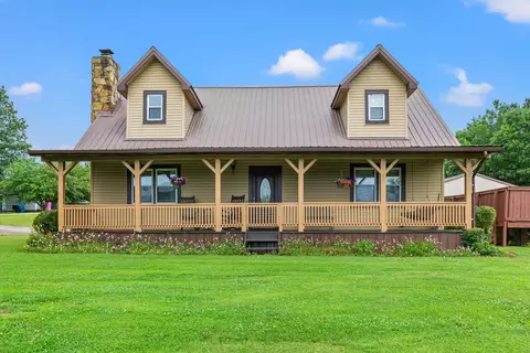 302 Russell Dr, Campton, KY 41301 photo 4