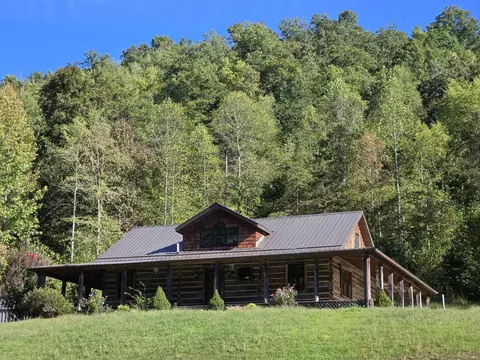 379 Beech Grove Rd, Jackson, KY 41339