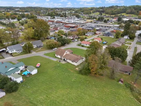 View/Area - 280 E Third St, London, KY 40741 photo 8 of 9
