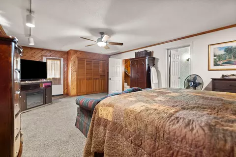Bedroom - 280 E Third St, London, KY 40741 photo 3 of 6