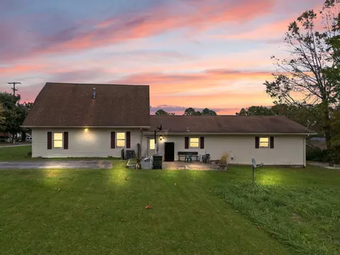 Exterior - 280 E Third St, London, KY 40741 photo 8 of 9