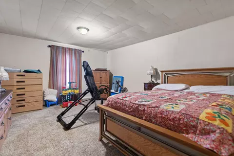 Bedroom - 280 E Third St, London, KY 40741 photo 6 of 6