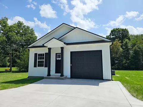 1270 W Shelby St, Junction City, KY 40440