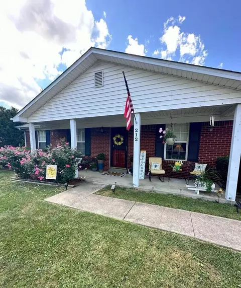 212 Ballard Rd, Berea, KY 40403