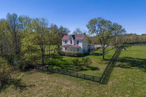277 Steele Rd, Paris, KY 40361 photo 2