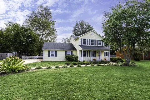 613 Deerfield Dr, Versailles, KY 40383