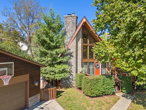 3829 Grassy Creek Dr, Lexington, KY 40514