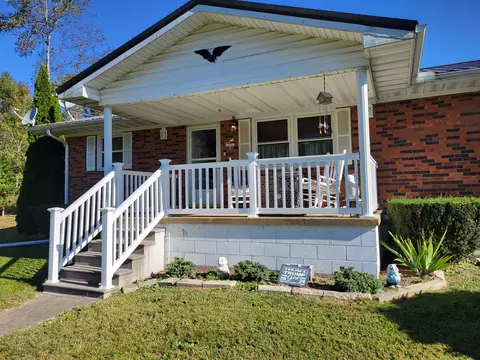 1279 Floyd Switch Estesburg Rd, Eubank, KY 42567