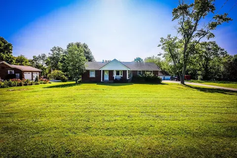104 Caudill Dr, Winchester, KY 40391