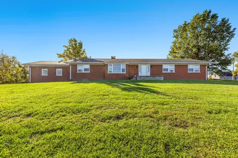 5138 Peaks Mill Rd, Frankfort, KY 40601