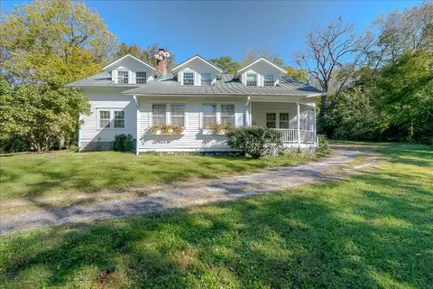 4347 Shelby Ln, Lexington, KY 40515