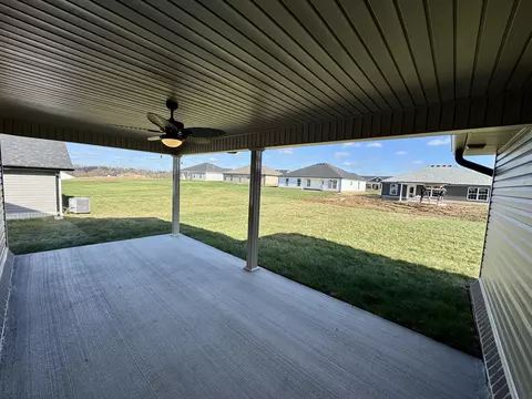 165 Stillwater Dr, Berea, KY 40403 photo 4