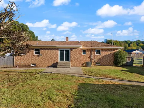 Exterior - 33 Springfield Cir, Corbin, KY 40701 photo 9 of 13