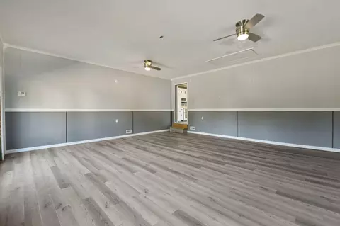 Living - 33 Springfield Cir, Corbin, KY 40701 photo 7 of 10