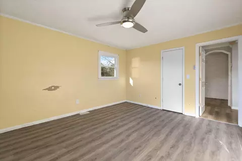 Bedroom - 33 Springfield Cir, Corbin, KY 40701 photo 4 of 9