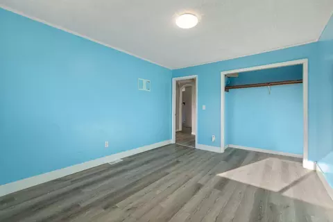 Bedroom - 33 Springfield Cir, Corbin, KY 40701 photo 3 of 9