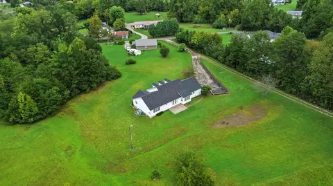 View/Area - 20 Oak Leaf Ln, Williamsburg, KY 40769 photo 3 of 12