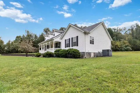 Exterior - 20 Oak Leaf Ln, Williamsburg, KY 40769 photo 9 of 9